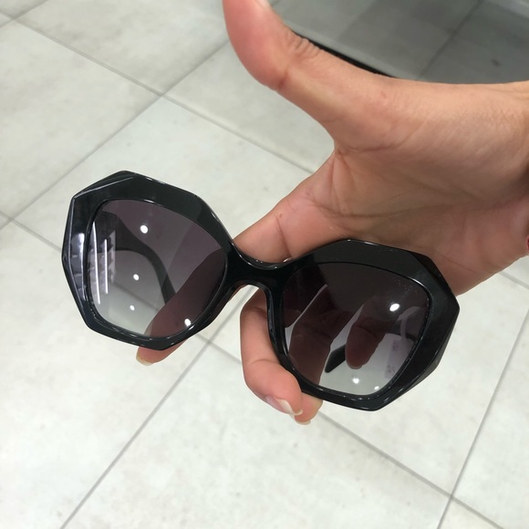 🤩🤩🤩prada  sunglasses 😻😻🤑 - Picture 7 of 16